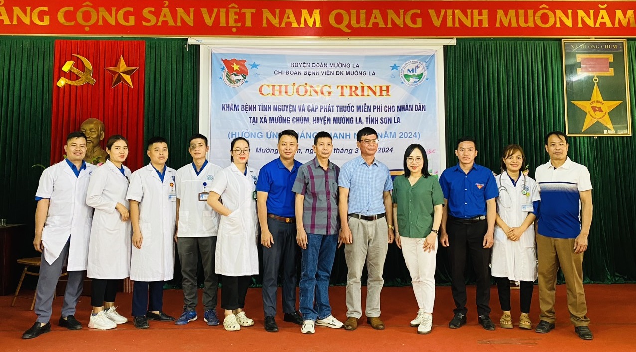 BỆNH VIỆN ĐA KHOA HUYỆN MƯỜNG LA TỔ CHỨC CHƯƠNG TRÌNH " NỒI CHÁO TÌNH THƯƠNG "